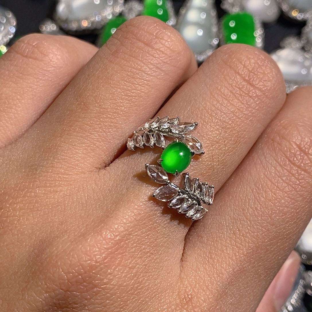 翡翠戒指18K金镶嵌天然缅甸A货翡翠