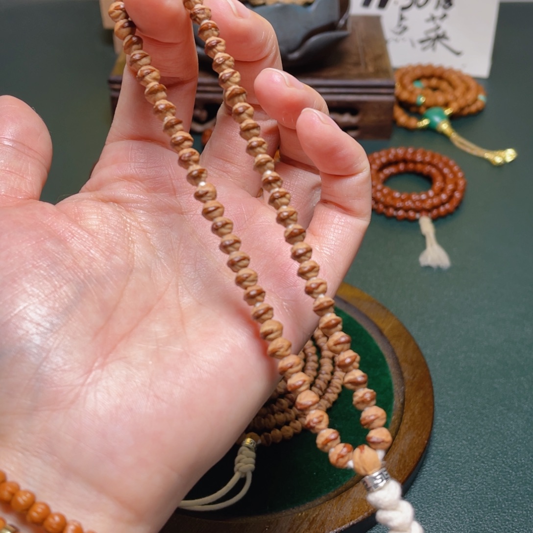 柏香籽/百香籽吊坠迷你手持