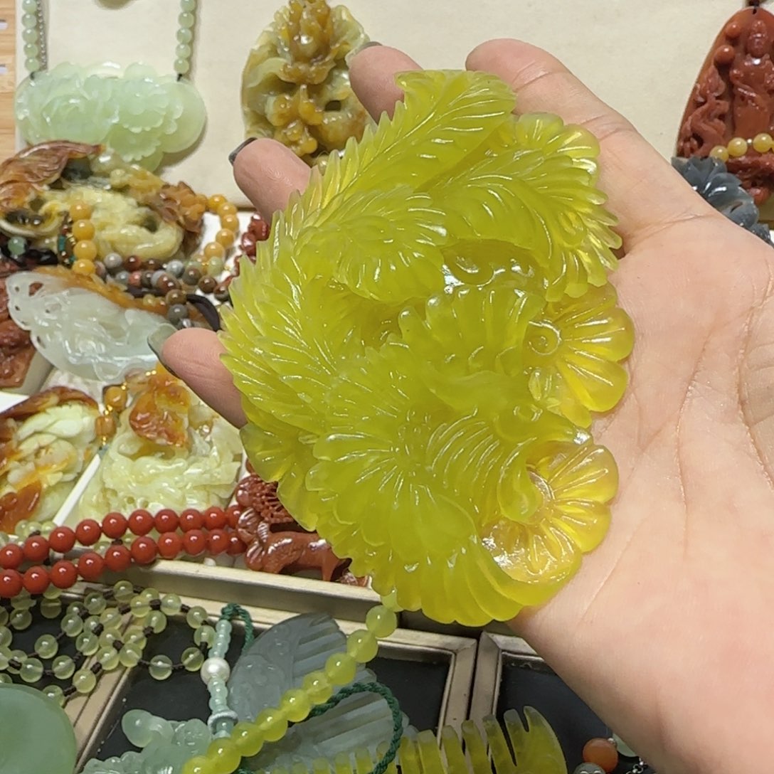 未镶嵌蛇纹石玉吊坠元****卦