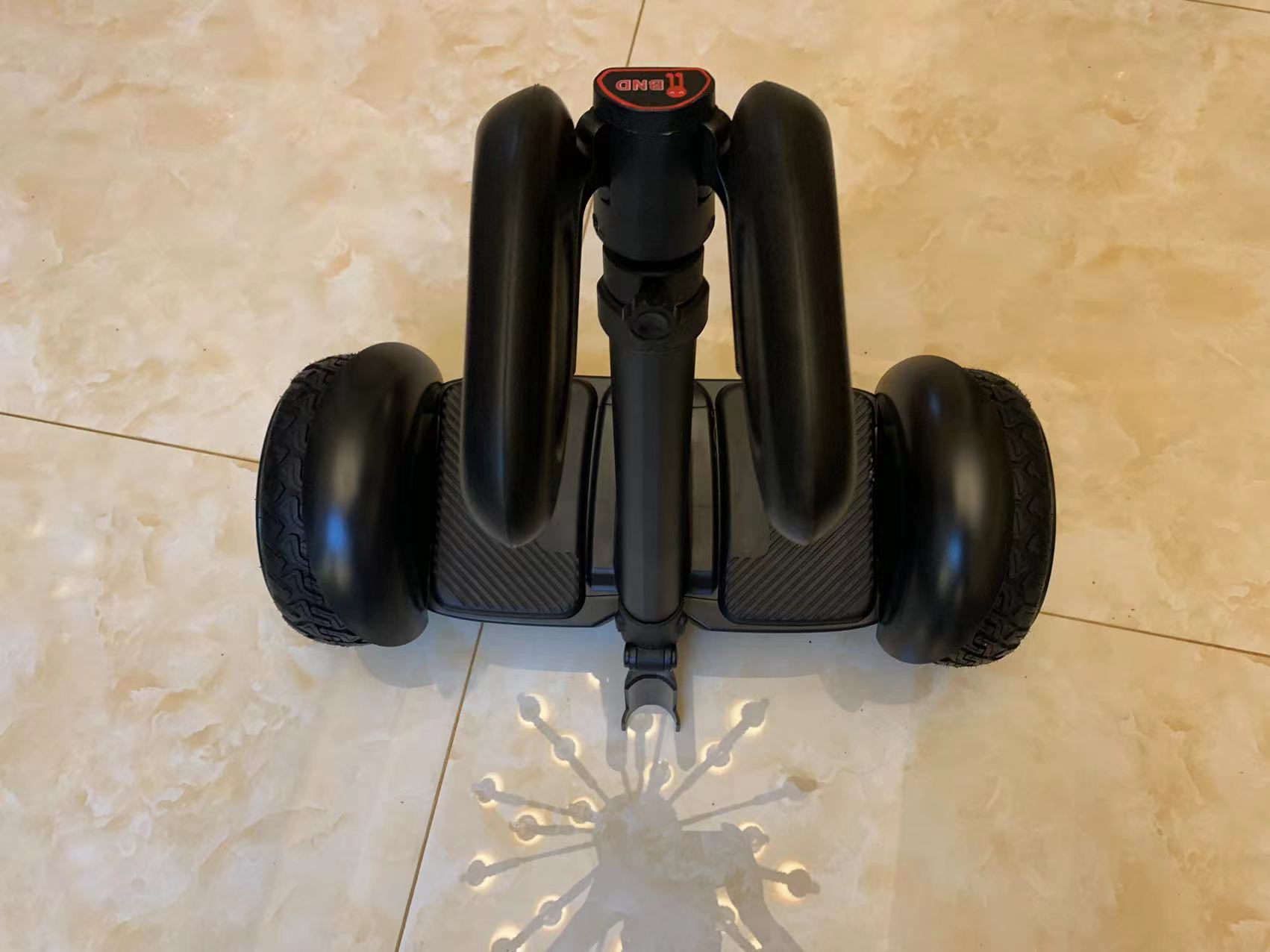 陆地巡洋舰「北欧版」越野超大大型电动平衡车