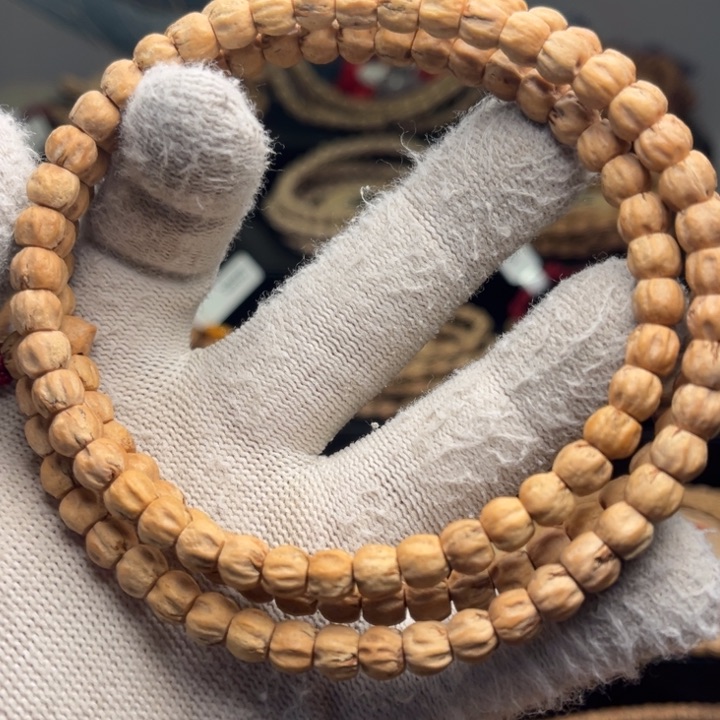 柏香籽/百香籽手串M****?