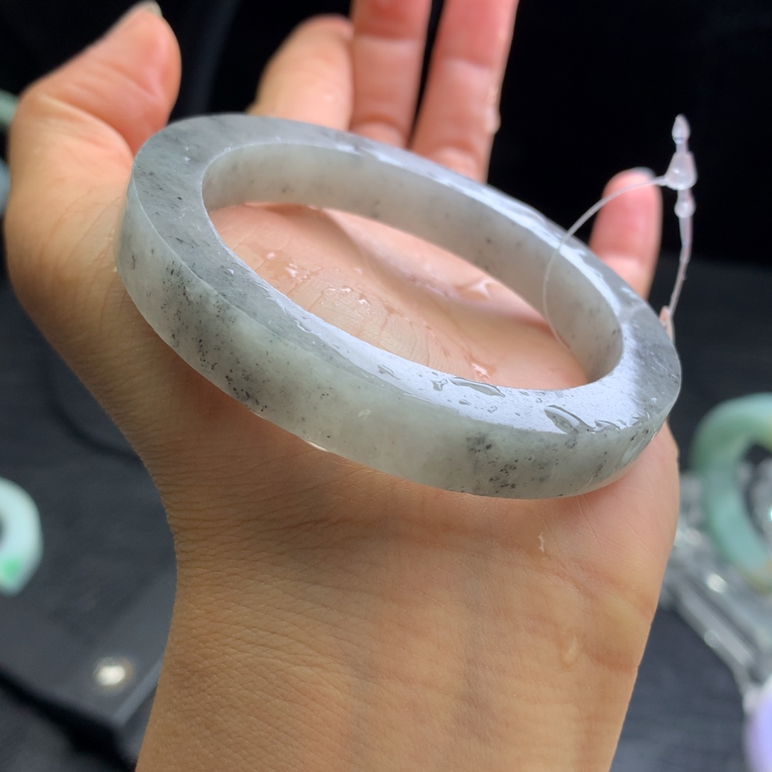 定制翡翠手镯未镶嵌