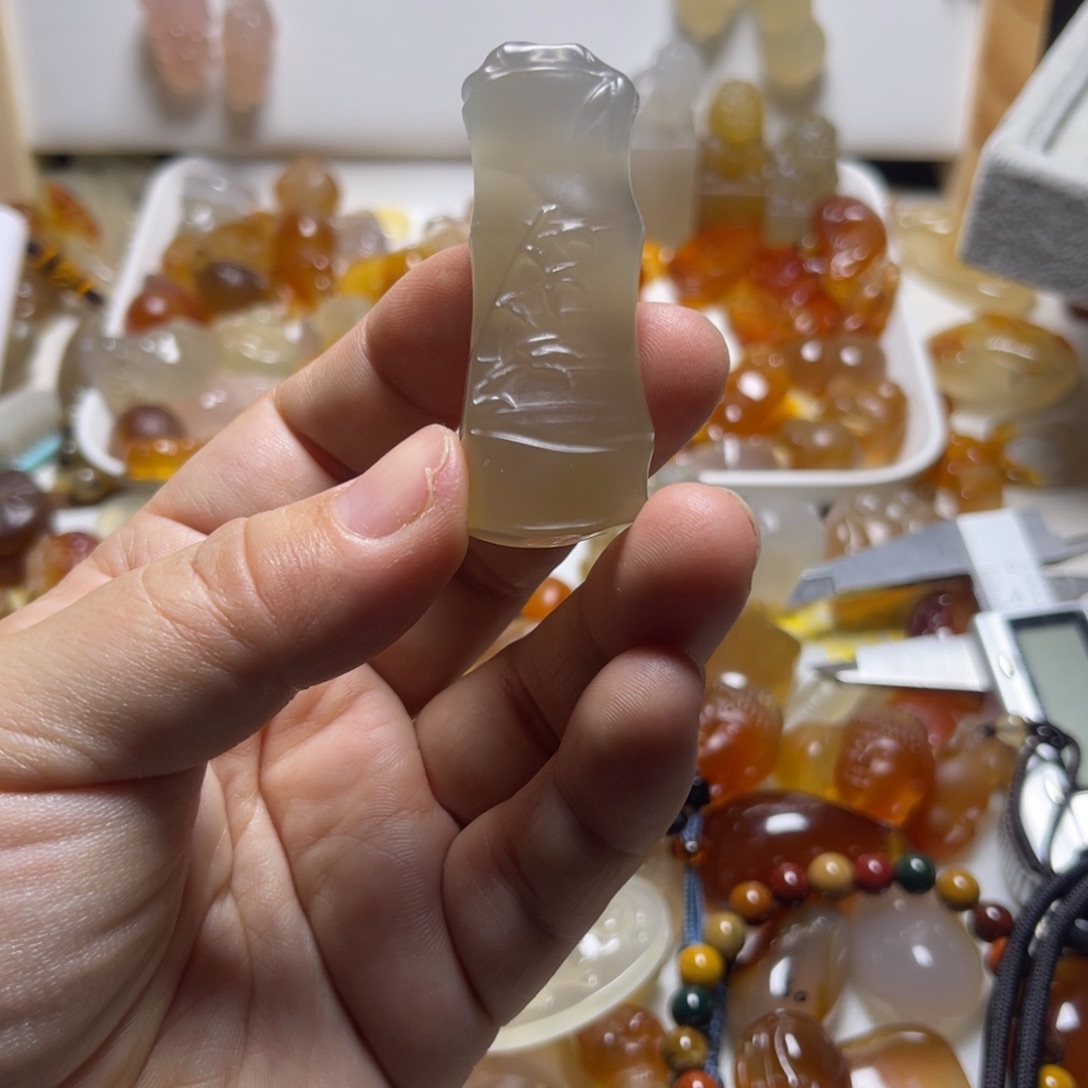 随***流玛瑙/玉髓未镶嵌颈饰002