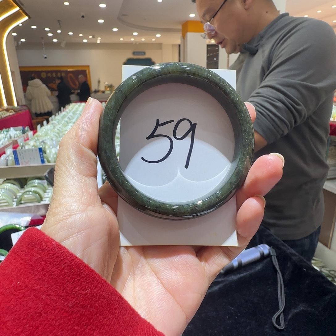 和田玉未镶嵌手镯701