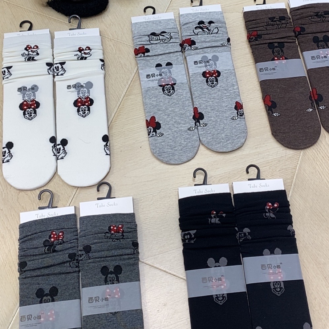 2025韩系新款卡通米奇图案百搭中筒女袜时尚舒适