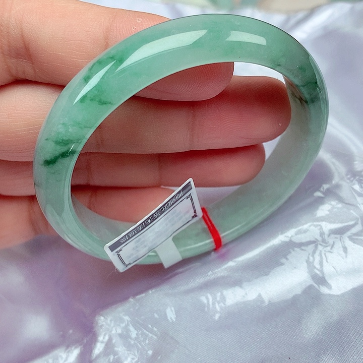 翡翠未镶嵌手镯57贵妃手镯冰润飘花