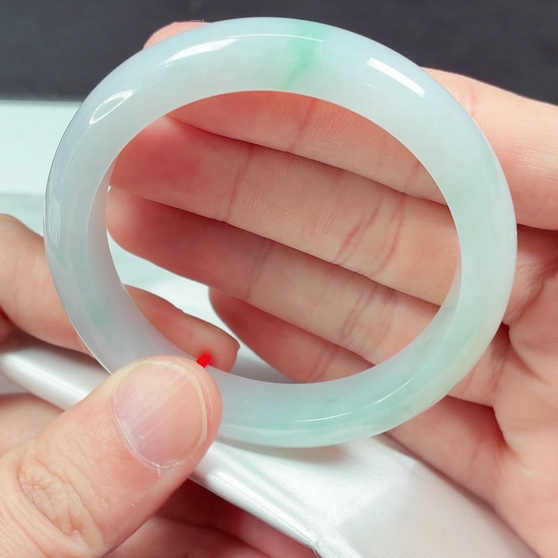 翡翠未镶嵌手镯56.5圈