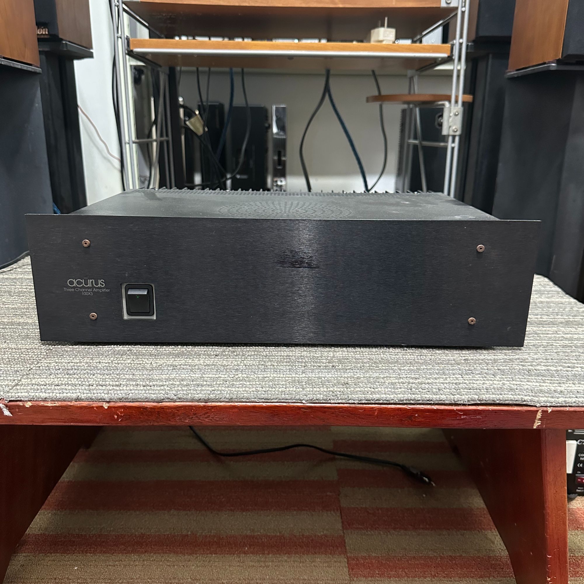 95新  美国雅奇力/CAURUS 100 3声道后级功放