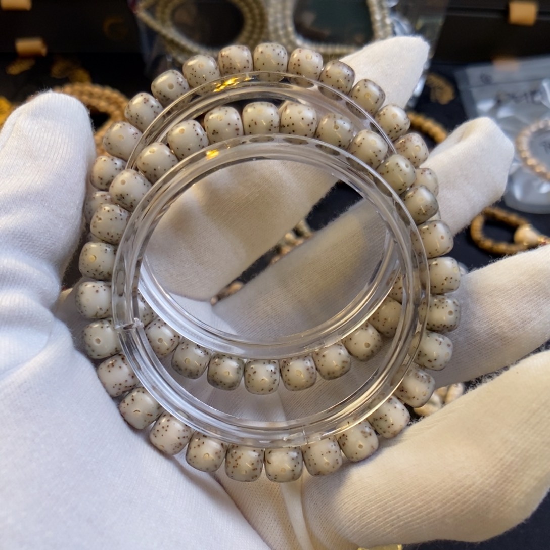 ****•星月菩提手串骨瓷白大留白8✖️7