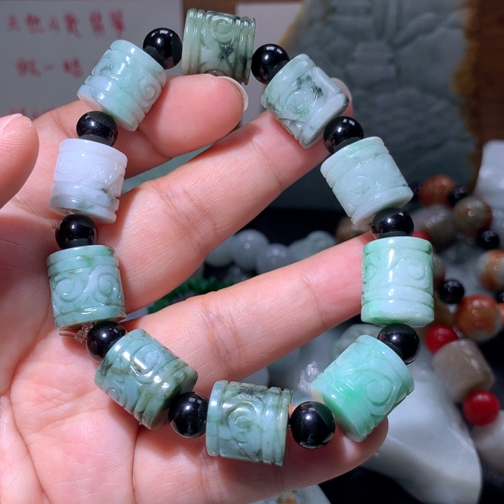 翡翠未镶嵌颈饰保真天然A货翡翠