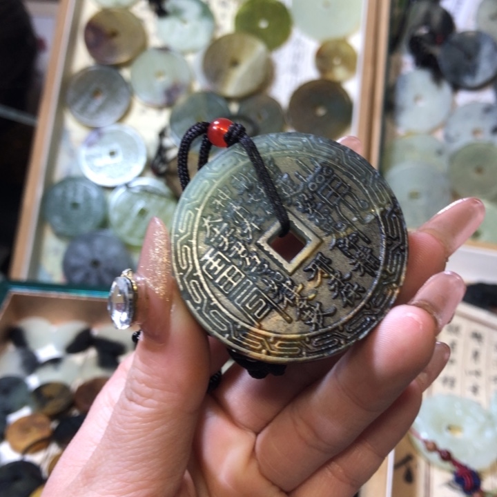 岫玉岫玉挂件未镶嵌