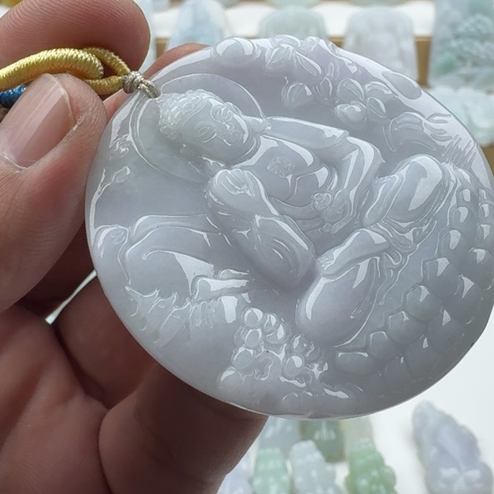 翡翠未镶嵌颈饰天然缅甸A货翡翠