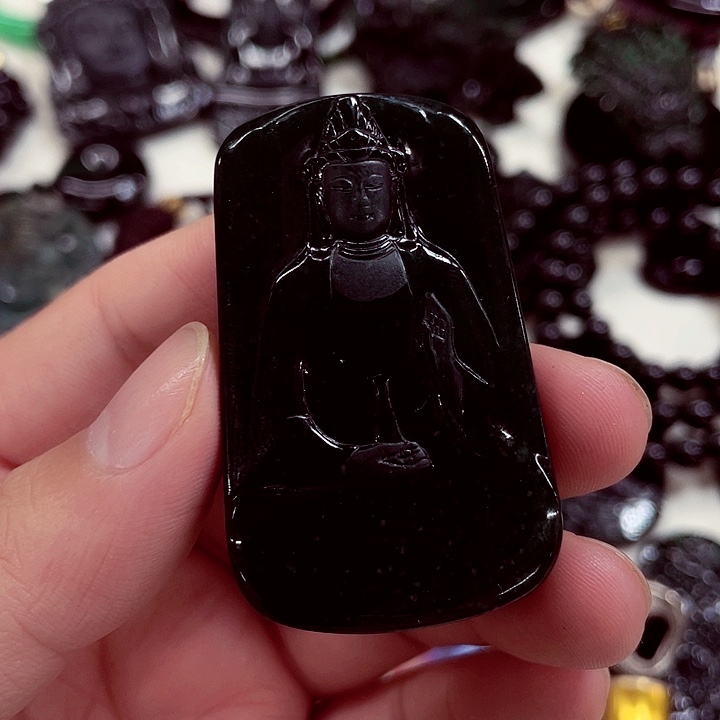 翡翠未镶嵌颈饰先鉴后发一物一证