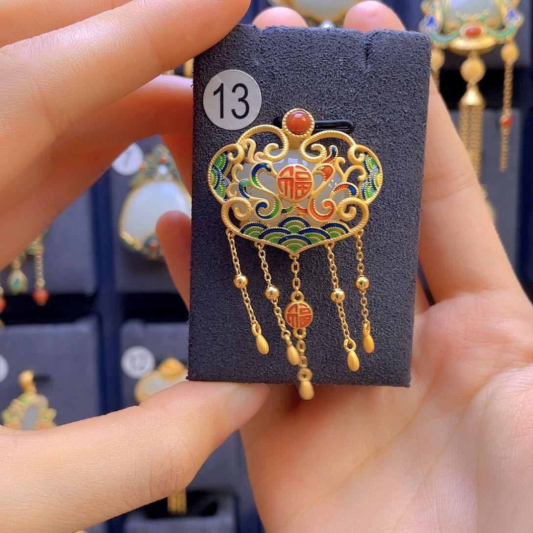 和田玉颈饰银S925镀金镶嵌