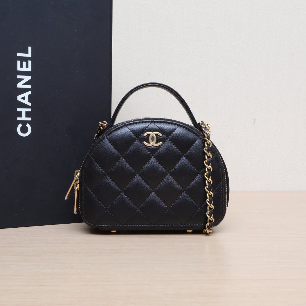 99新 Chanel/香奈儿 小花6欢 23C 半月 保龄球 mini 链条包 15cm