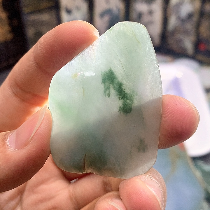 翡翠耳饰未镶嵌天然翡翠
