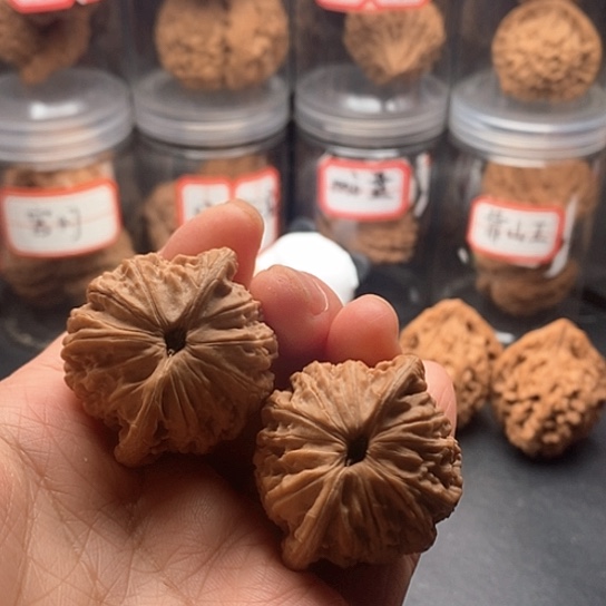 文玩核桃把件赵闷