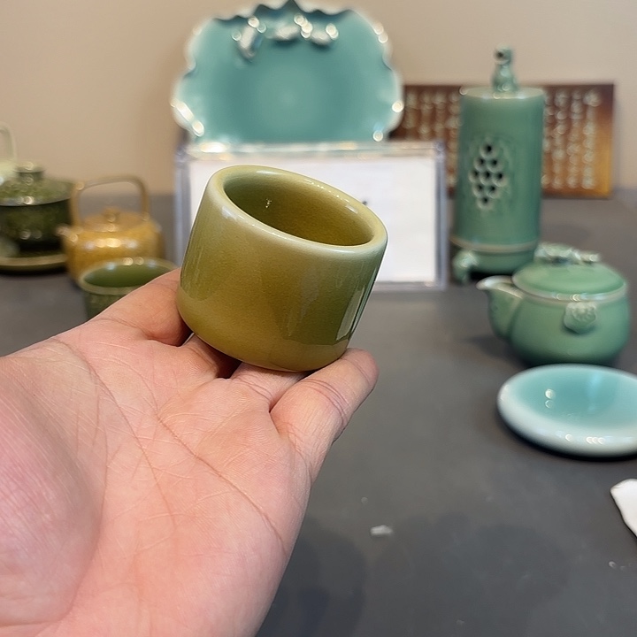 瓷片龙泉青瓷福利青瓷