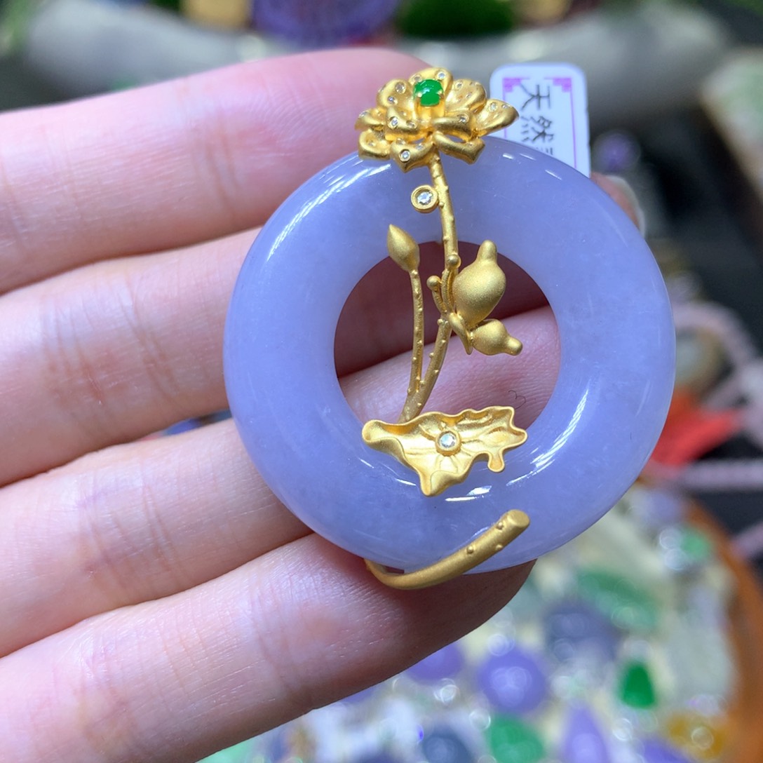 【闪购商品】翡翠颈饰18K金镶嵌翡翠吊坠项链