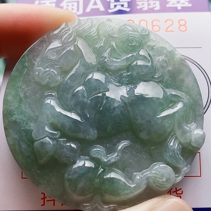 吊坠(不含链)未镶嵌翡翠