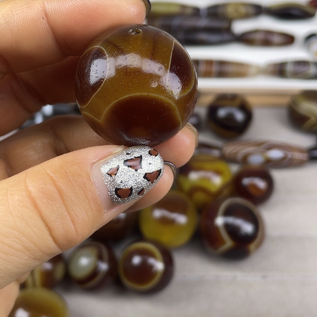 ****2玛瑙/玉髓散珠缠丝玛瑙