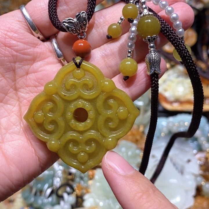 岫玉毛衣链未镶嵌