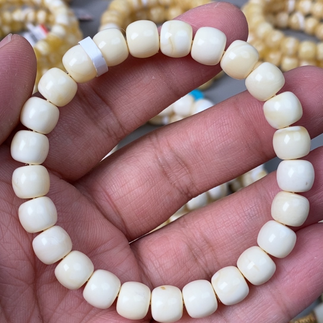 蜜蜡珠宝奇石未镶嵌10.8g 9mm