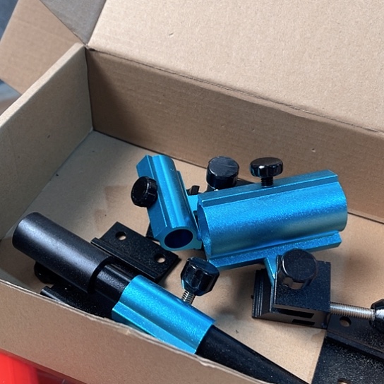 钓箱三件套极简随机发 