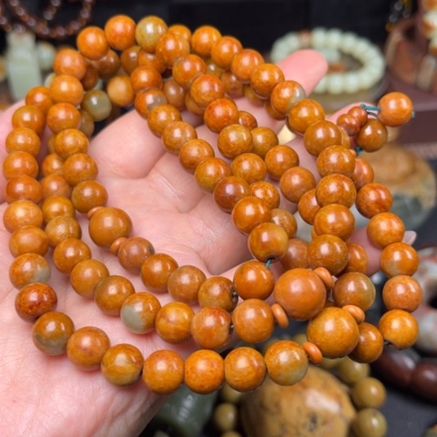 透闪石质玉手链未镶嵌太*