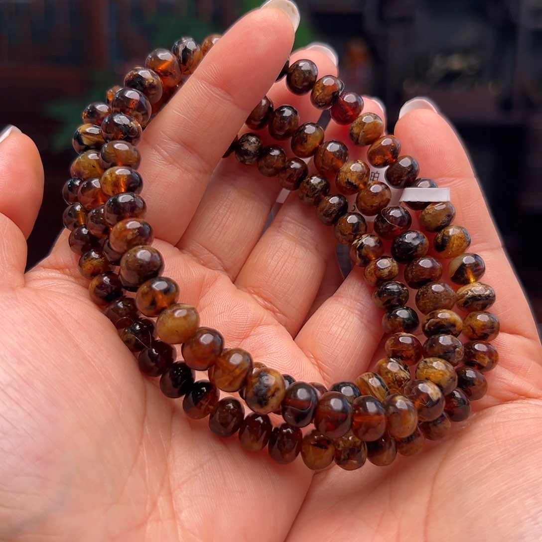 琥珀裸石未镶嵌P****N抚顺琥珀20345。8m m