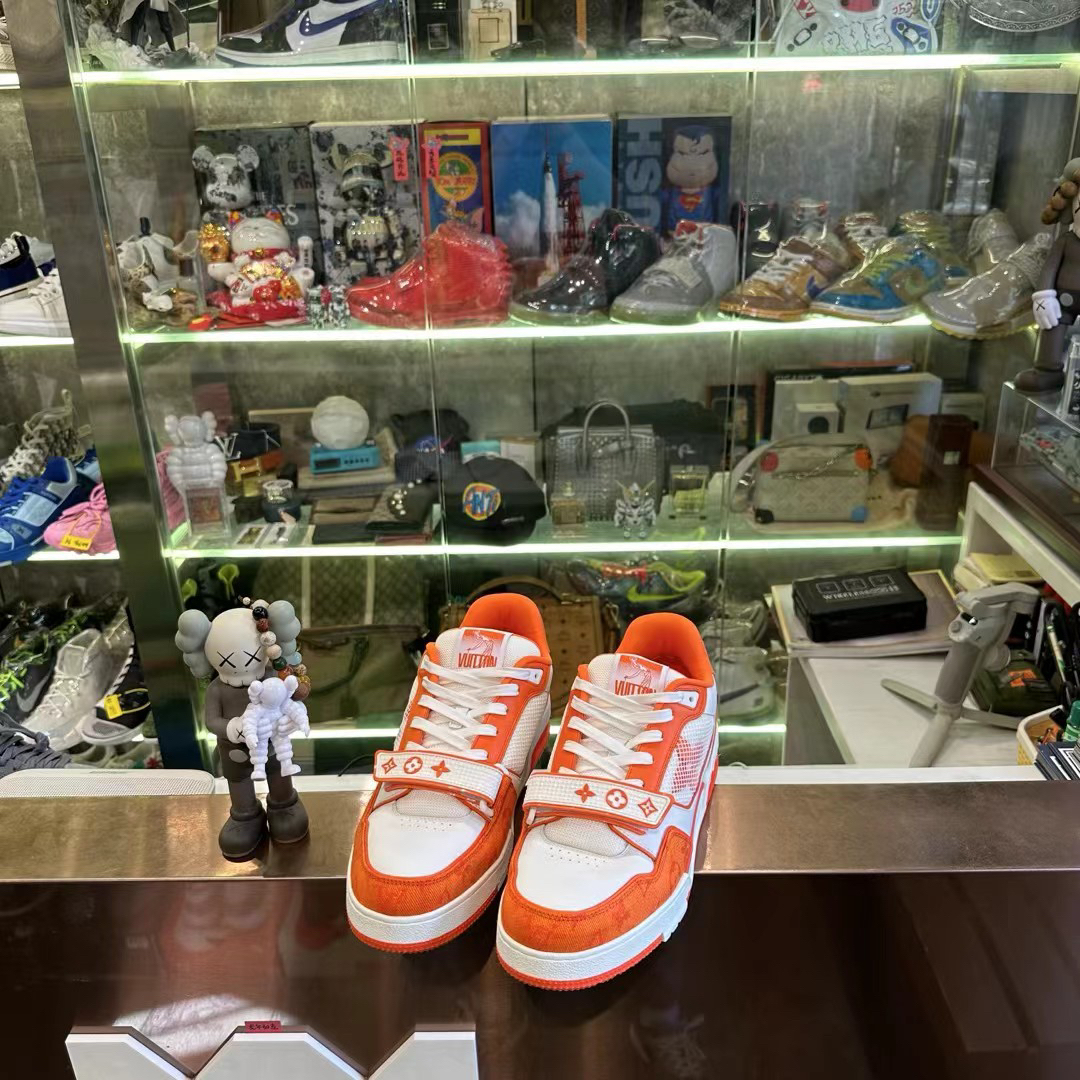 99新 LouisVuitton/路易威登 43码/Trainer白橘魔术贴/潮流休闲鞋