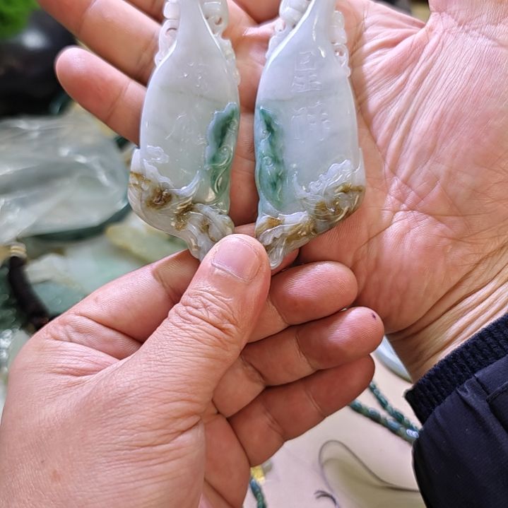 翡翠颈饰未镶嵌84245865598