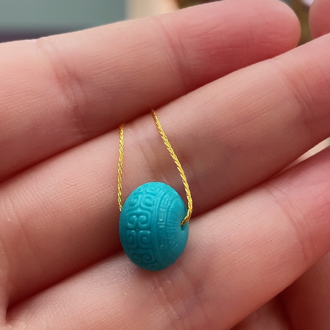 绿松石颈饰未镶嵌