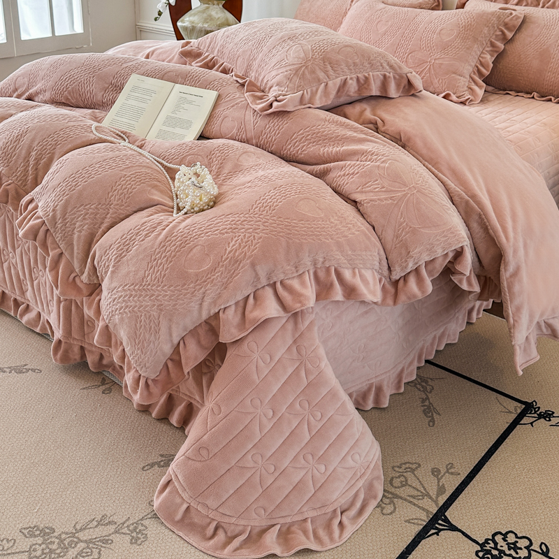 新款轻奢加厚雕花绒床上四件套冬季牛奶绒夹棉床盖被套双面绒