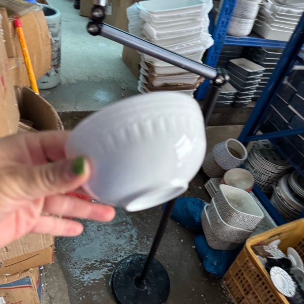 骨瓷纯白浮雕4.5寸碗