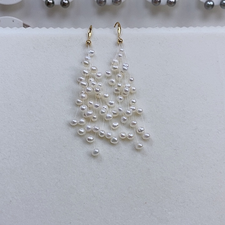 咻***e银S925镶嵌耳饰淡水珍珠5-6