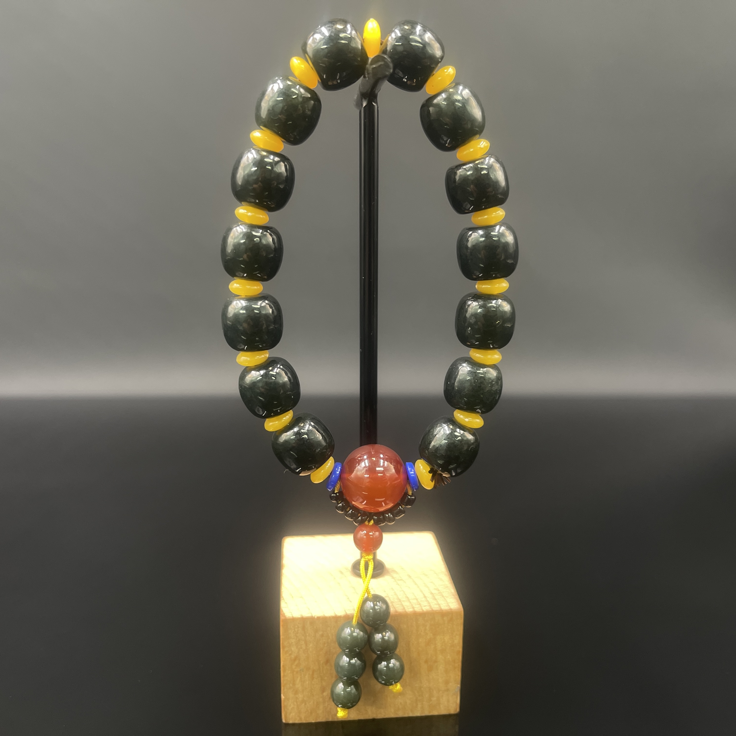 1227GY082和田玉手串