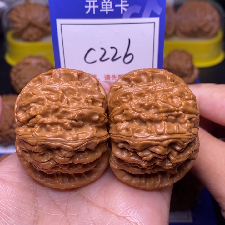 毒***龟把件文玩核桃48白狮子c226