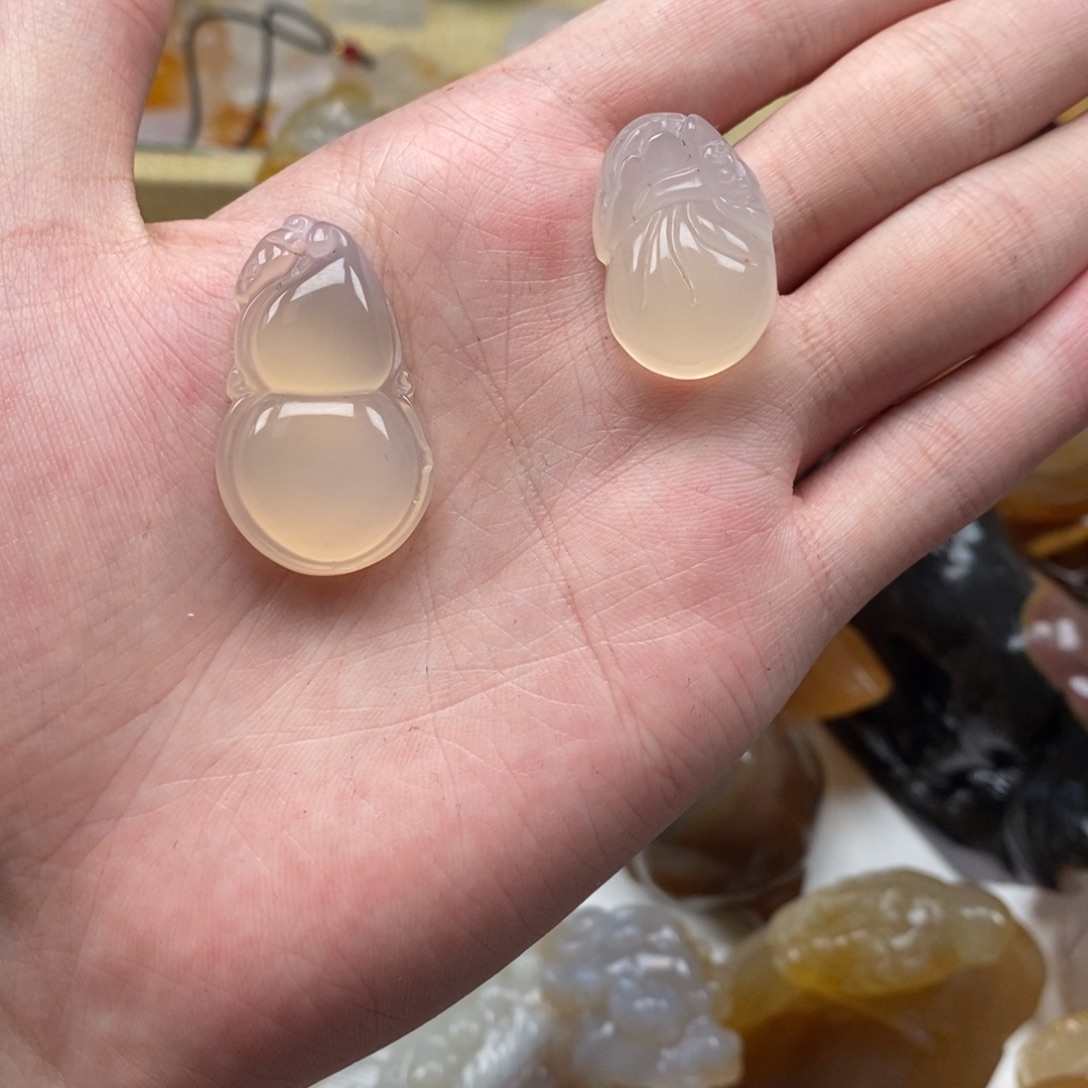 玛瑙/玉髓未镶嵌颈饰