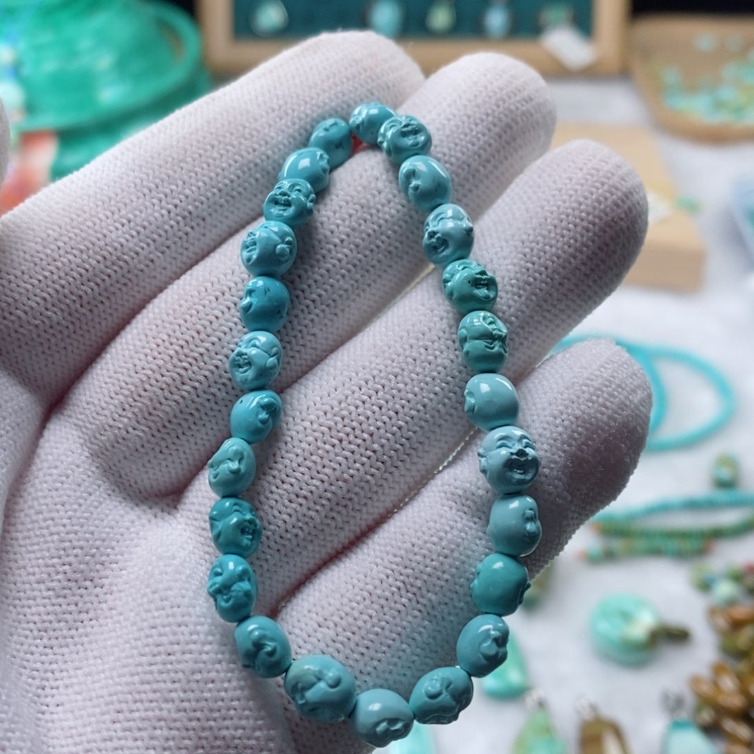 绿松石颈饰未镶嵌