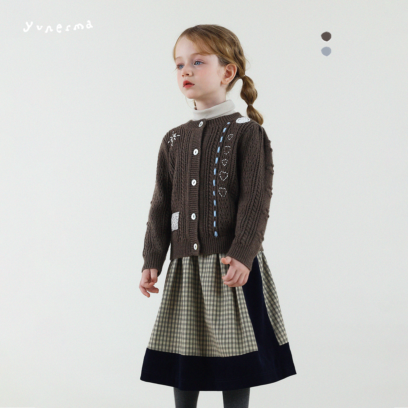 允儿妈女童韩系刺绣绵羊毛混纺毛衣开衫宝宝冬季针织外套儿童上衣