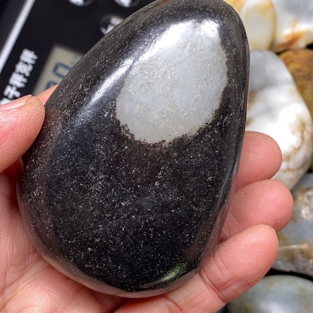 和田玉（糖玉）挂件未镶嵌