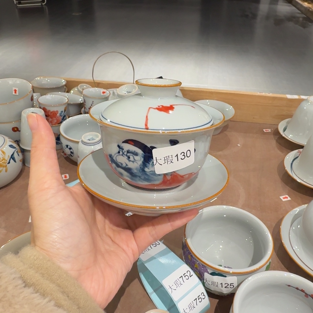 釉下手绘茶具微瑕