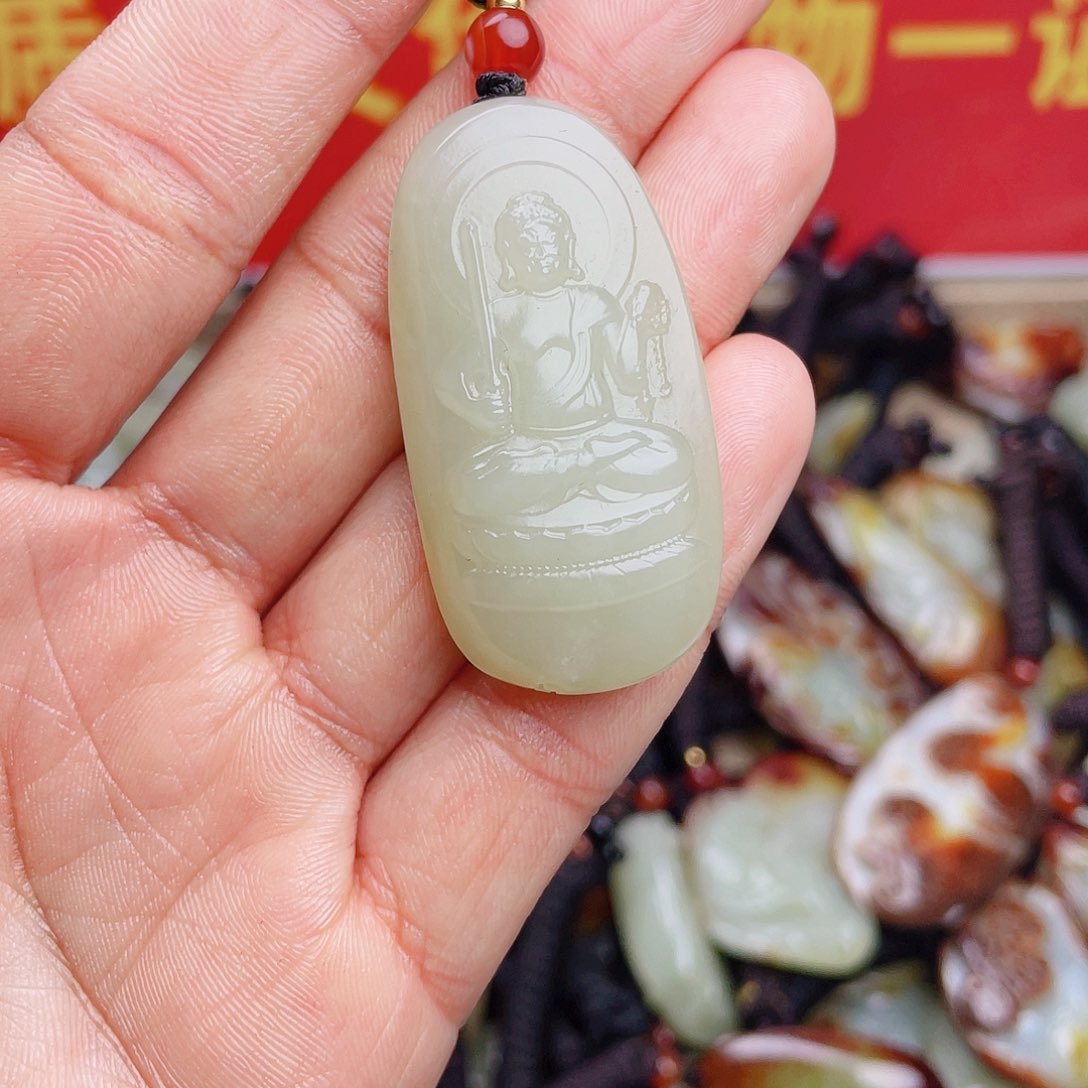 和田玉颈饰未镶嵌