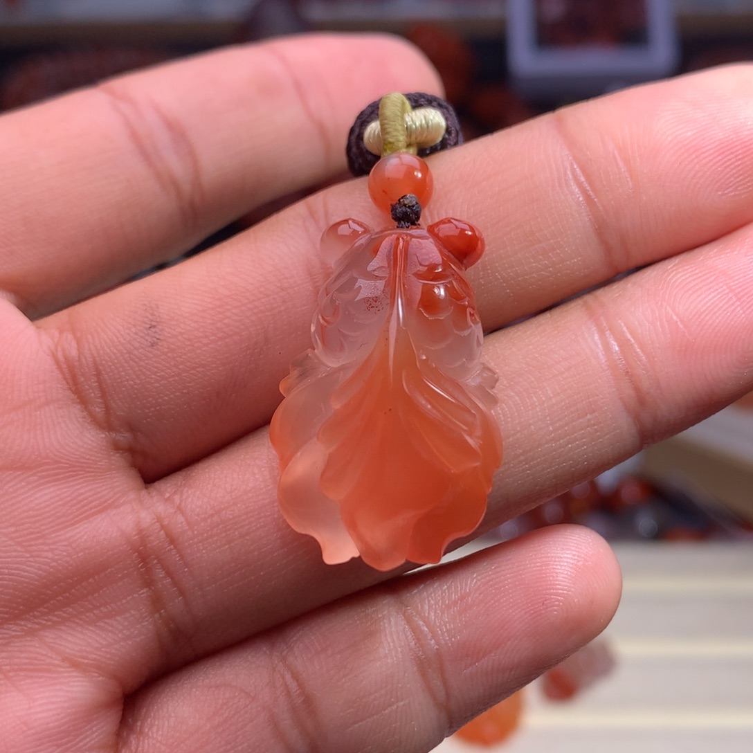 豆***瓣南红玛瑙未镶嵌珠宝半成品金鱼6