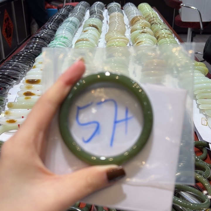 和田玉（糖玉）手镯未镶嵌