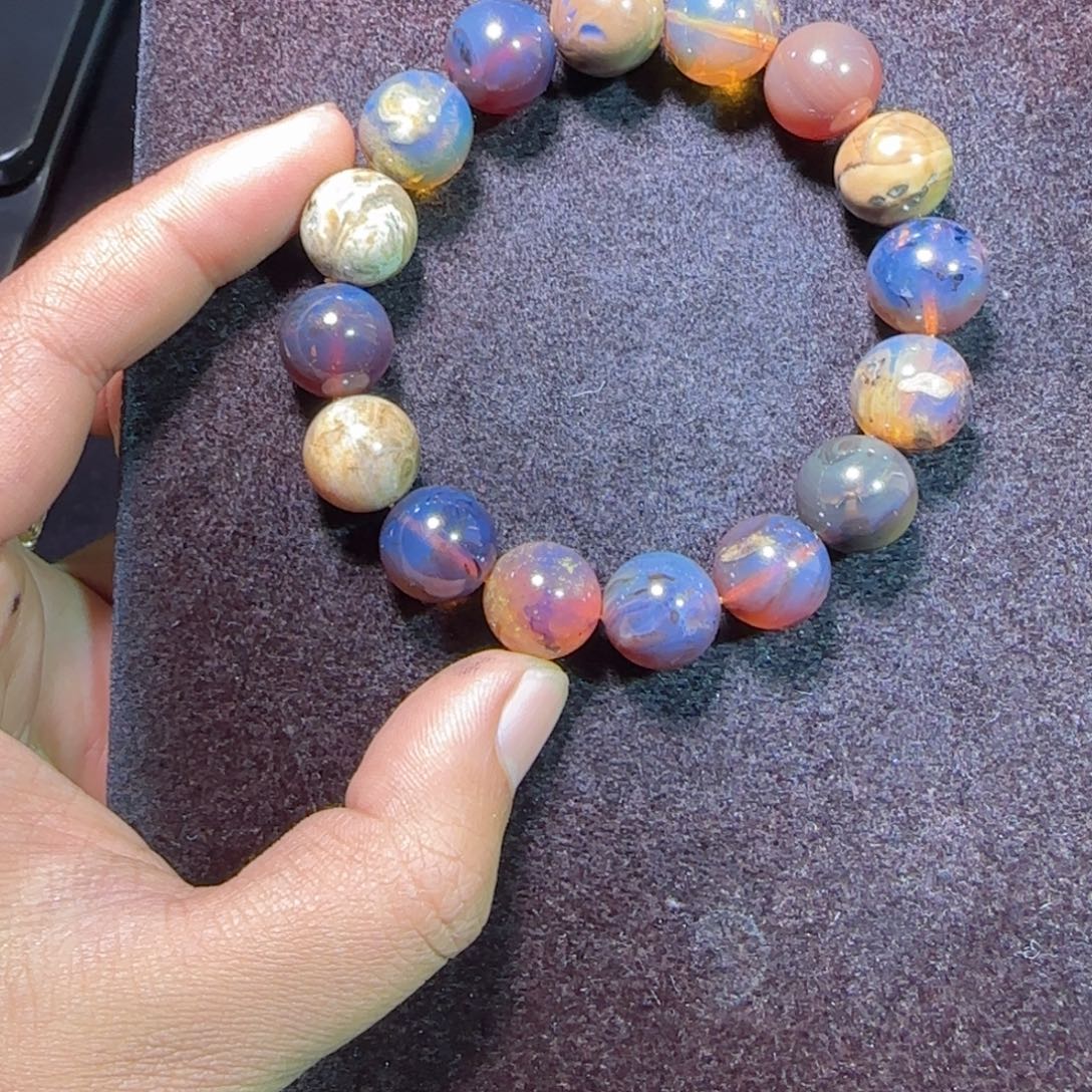 琥珀未镶嵌裸石琥珀