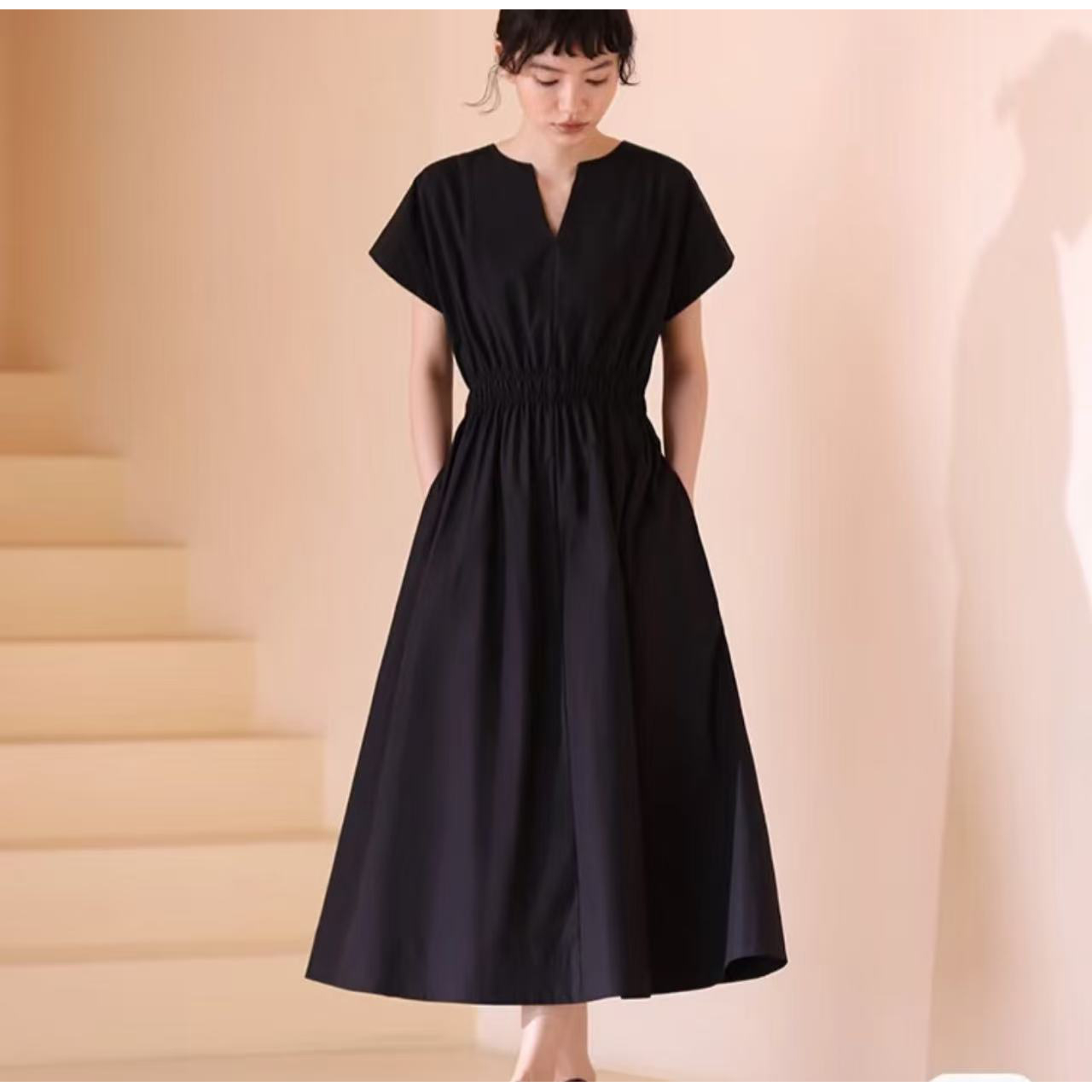 A927黑色白色连衣裙女新款夏季领巨好看收腰显瘦时尚法式气质裙子