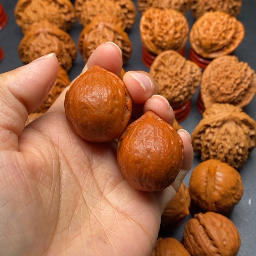 【闪购商品】文玩核桃把件貔貅