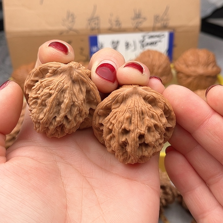 文玩核桃把件奶*味虎头41